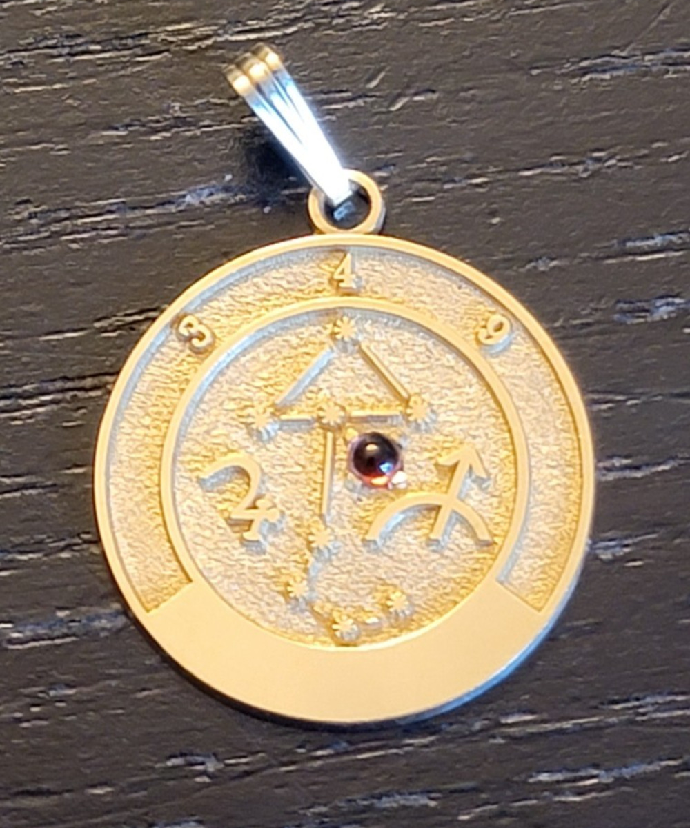 14k Yellow Gold Sagittarius Zodiac Medallion Pendant - Vintage Roberts & Belk